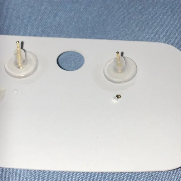 925 Stamped Floral Pearl Earrings - Picture 4 of 4